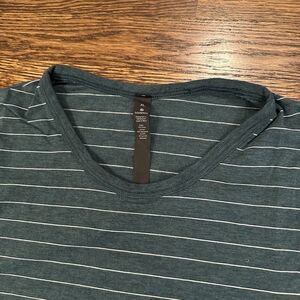 LULULEMON 5 Year Basic Striped Athletic Performance Tee Shirt Size XL‎